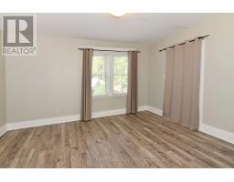 452 CHARLOTTE STREET - 21