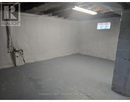 452 CHARLOTTE STREET - 35