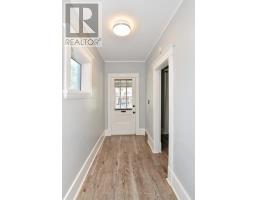 452 CHARLOTTE STREET - 6