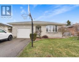 44 GOLFDALE CRESCENT - 33