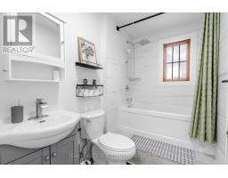 173 ELGIN STREET - 11