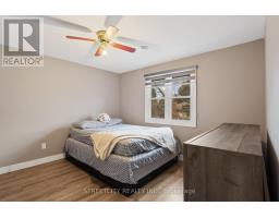 190 SPENCE DRIVE - 16