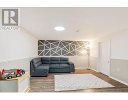 190 SPENCE DRIVE - 32