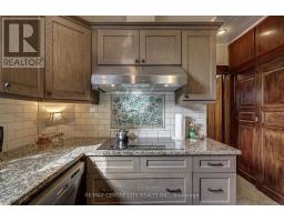 36 WILSON AVENUE - 20