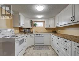 36 WILSON AVENUE - 39