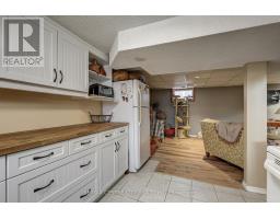 36 WILSON AVENUE - 40