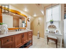 302 TALBOT STREET E - 21