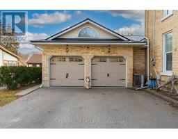 302 TALBOT STREET E - 3