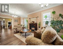 302 TALBOT STREET E - 7