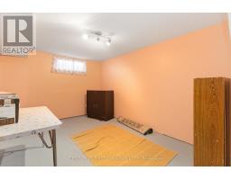 53 - 50 FIDDLERS GREEN ROAD - 38