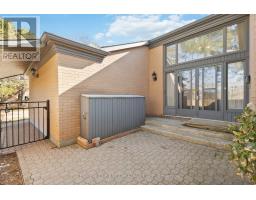 53 - 50 FIDDLERS GREEN ROAD - 40