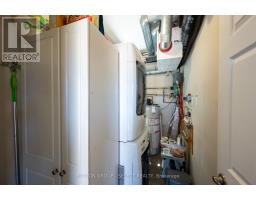 32 ROBIN STREET - 15