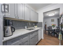 119 - 725 DEVERON CRESCENT - 11