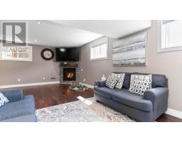 100 JOSSELYN DRIVE W - 28