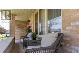 100 JOSSELYN DRIVE W - 4