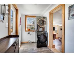 198 MUNROE STREET - 23