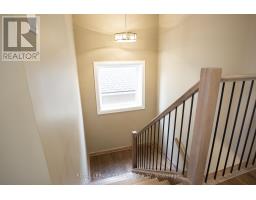 253 BOARDWALK WAY - 17