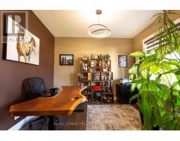 253 BOARDWALK WAY - 5