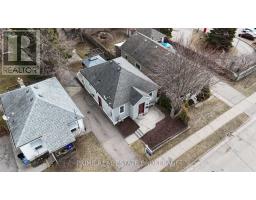 130 GILES STREET - 3