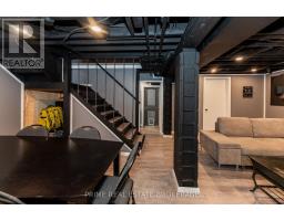 130 GILES STREET - 32