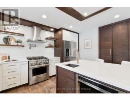 5229 WALES CRESCENT - 19