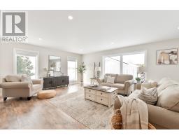 5229 WALES CRESCENT - 22