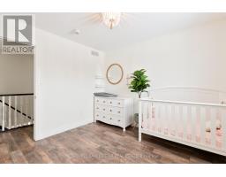 5229 WALES CRESCENT - 35