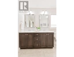 5229 WALES CRESCENT - 37