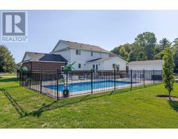 5229 WALES CRESCENT - 40