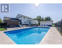 5229 WALES CRESCENT - 42