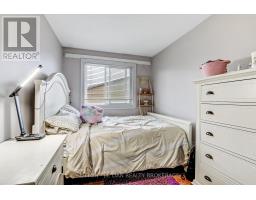 30 - 775 OSGOODE DRIVE - 11