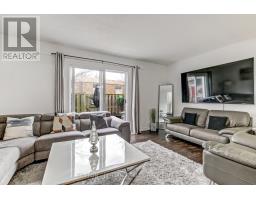 30 - 775 OSGOODE DRIVE - 4