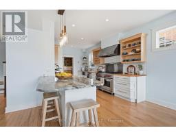 62 GERRARD STREET - 13