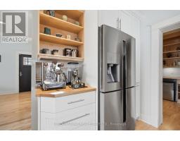 62 GERRARD STREET - 16