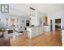 62 GERRARD STREET - 19