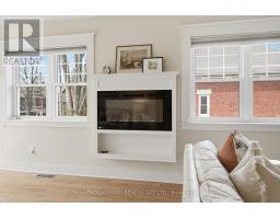 62 GERRARD STREET - 27