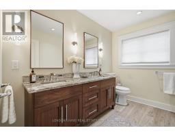 62 GERRARD STREET - 28