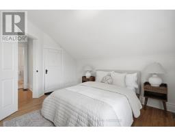 62 GERRARD STREET - 34