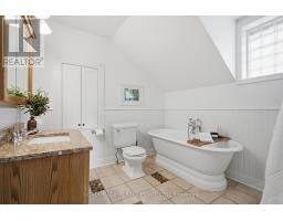 62 GERRARD STREET - 35