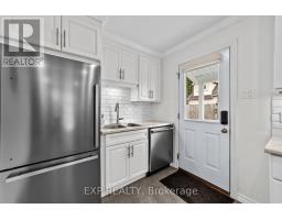 104 BARKER STREET - 22