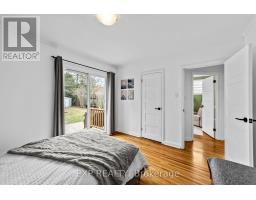 104 BARKER STREET - 32