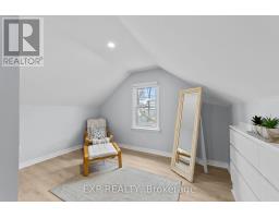 104 BARKER STREET - 35