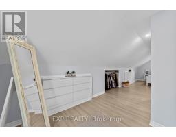 104 BARKER STREET - 36