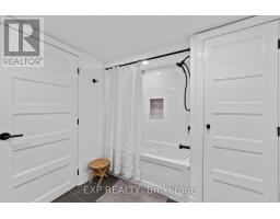 104 BARKER STREET - 39