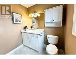 1836 HAYCOCK PLACE - 23