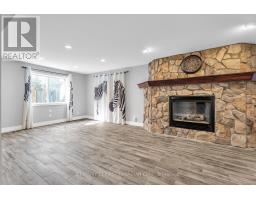 1836 HAYCOCK PLACE - 34