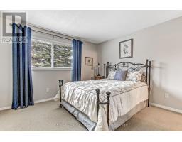 39 - 145 NORTH CENTRE ROAD - 17