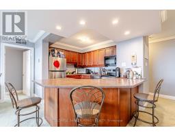 1705 - 695 RICHMOND STREET - 10