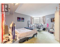 1705 - 695 RICHMOND STREET - 17