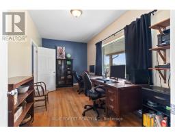 21948 ADELAIDE STREET N - 10